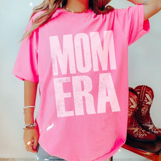 MOM ERA Graphic Tee