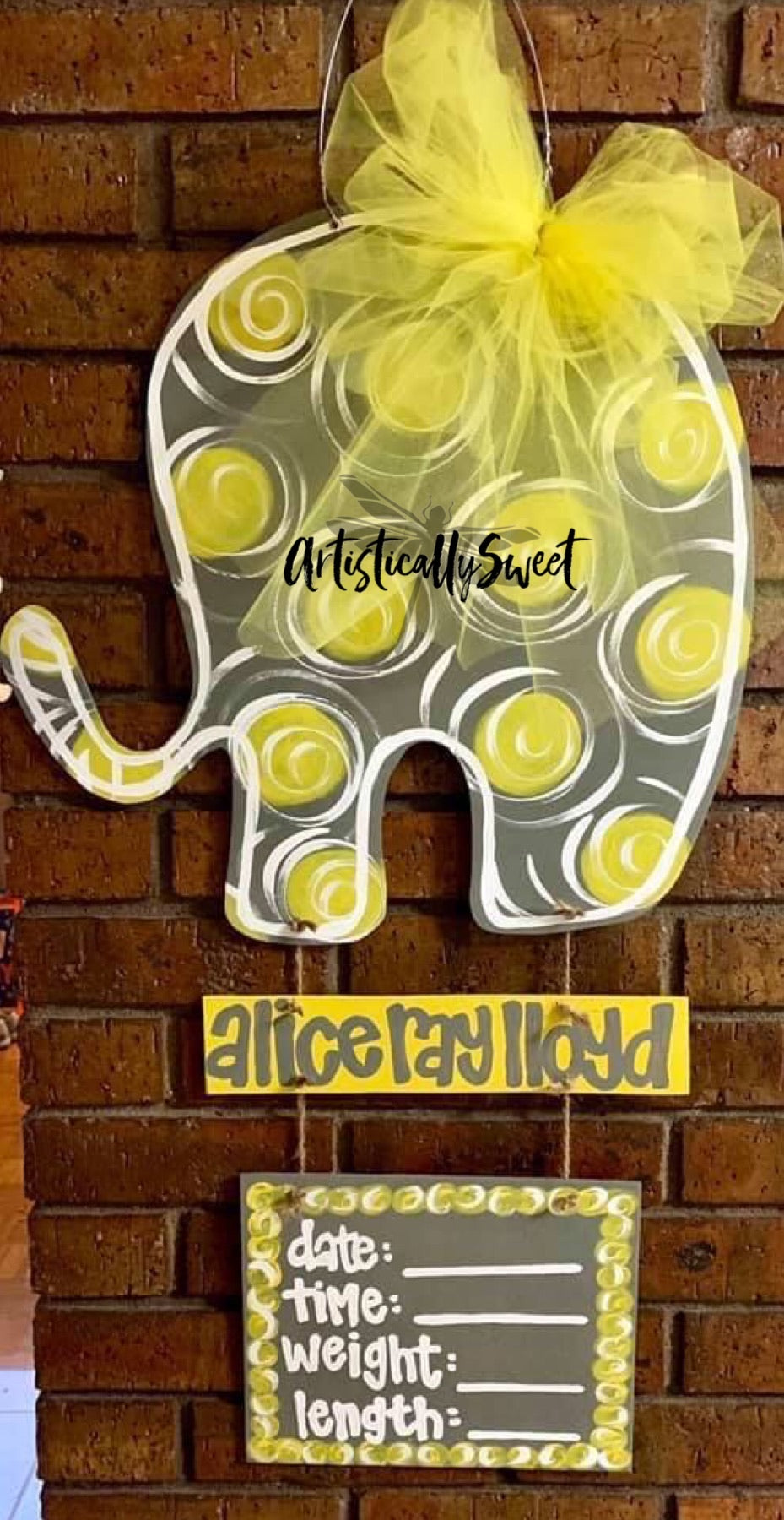 Elephant Hospital Hanger