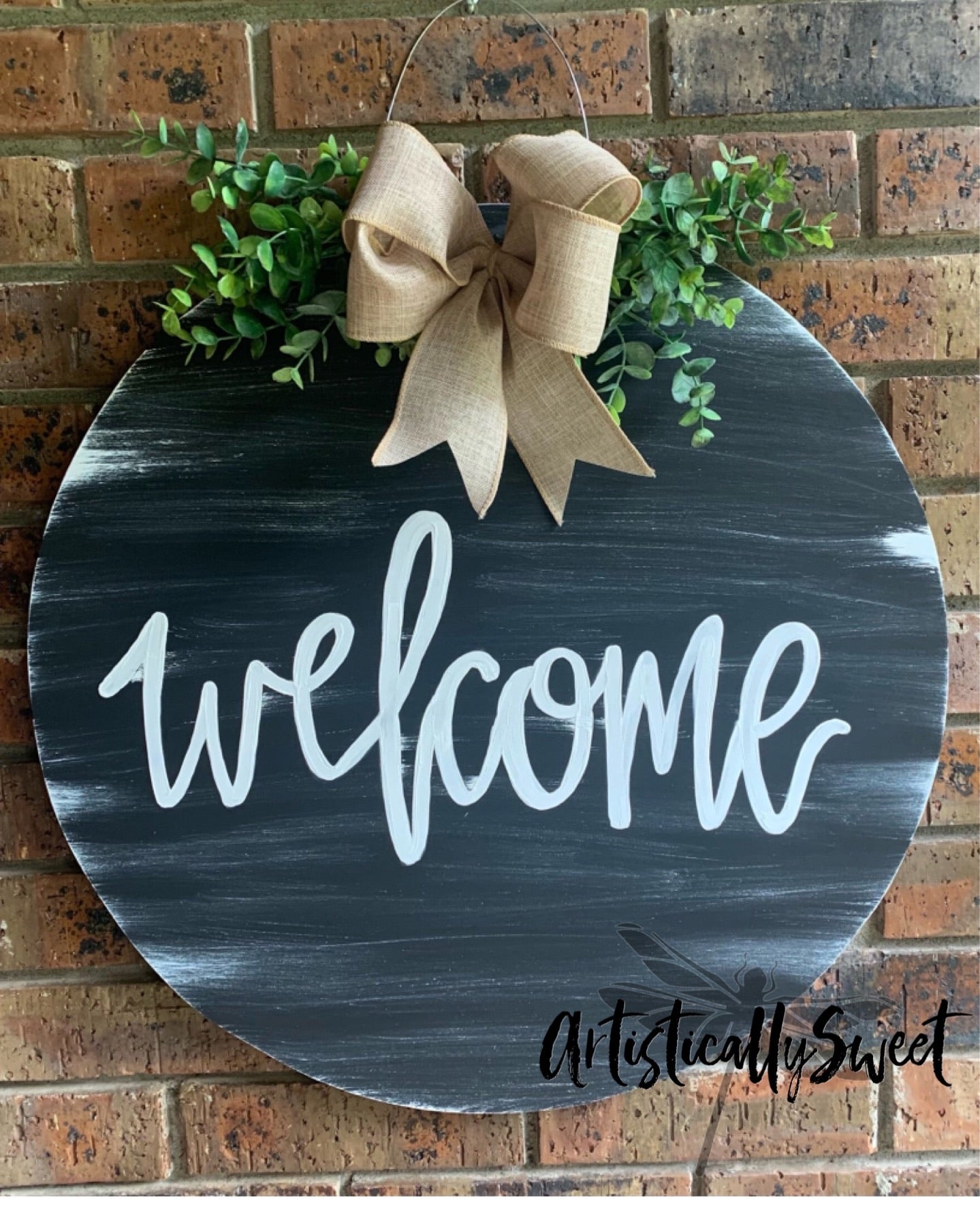 Round Black welcome